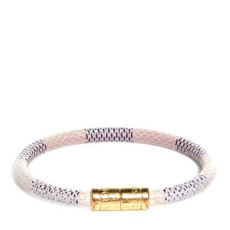 louis vuitton keep it bracelet size 17|Louis Vuitton leather bracelet sizing.